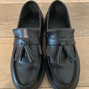 Black Leather Smooth Leather Tassel Loafers 6/6.5